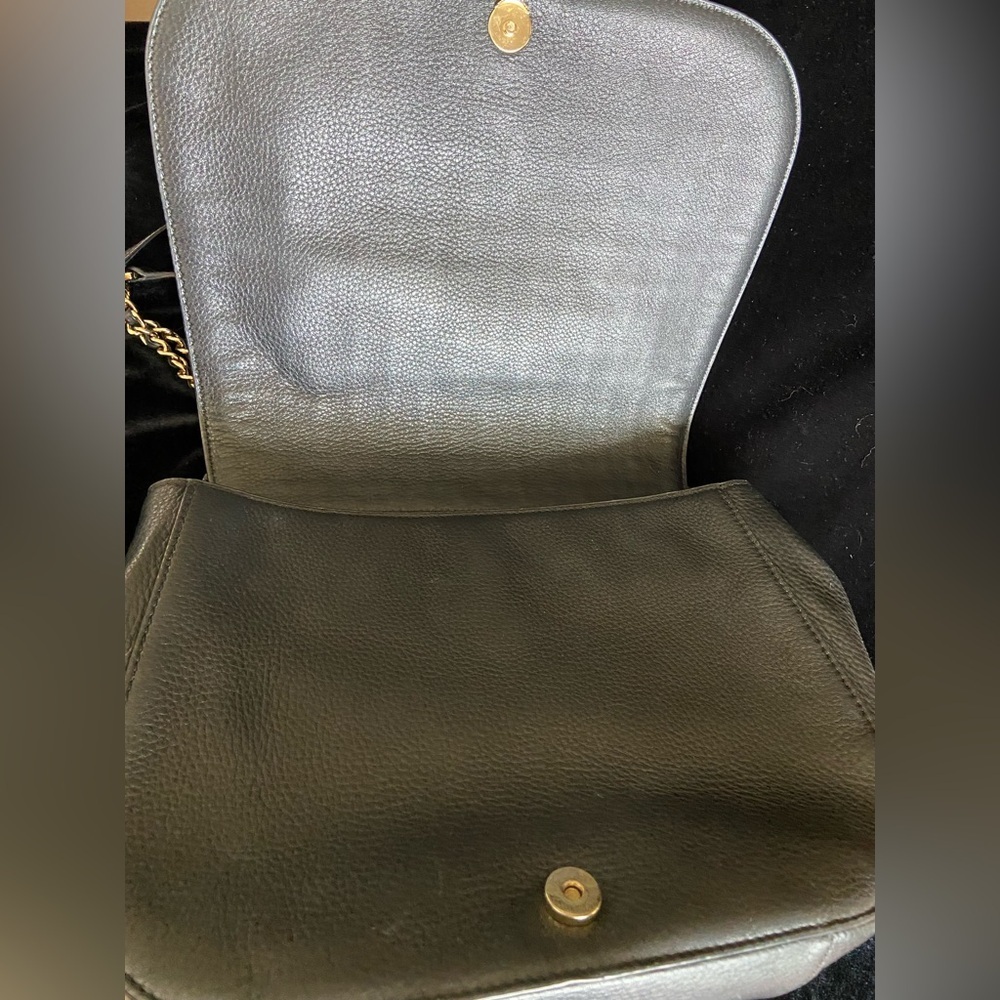 Tory Burch Black Quilted Leather Bryant Shoulder Bag - Picture 11 of 16